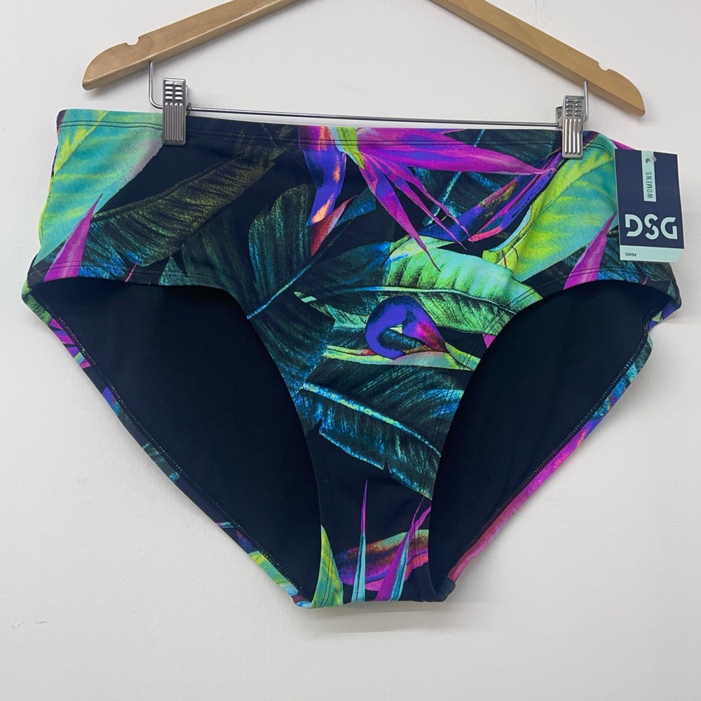 Dicks sporting goods women’s tomie print vivid tropics size 1x